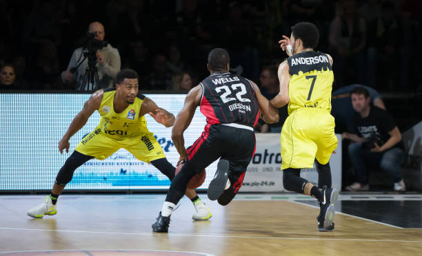 拉森的联赛 拉森的联赛